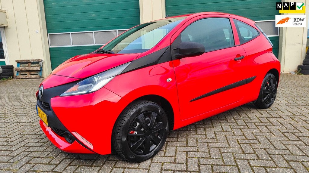 Toyota Aygo 1.0 VVT-i x-now, Voorwielaandrijving, Gebruikt, Euro 6, 4 stoelen