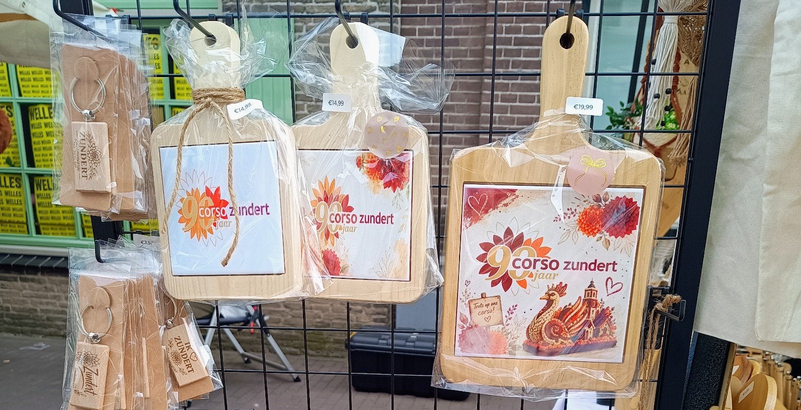 Houten plankje met tegel - Bloemencorso Zundert souvenir, Ophalen of Verzenden, Nieuw