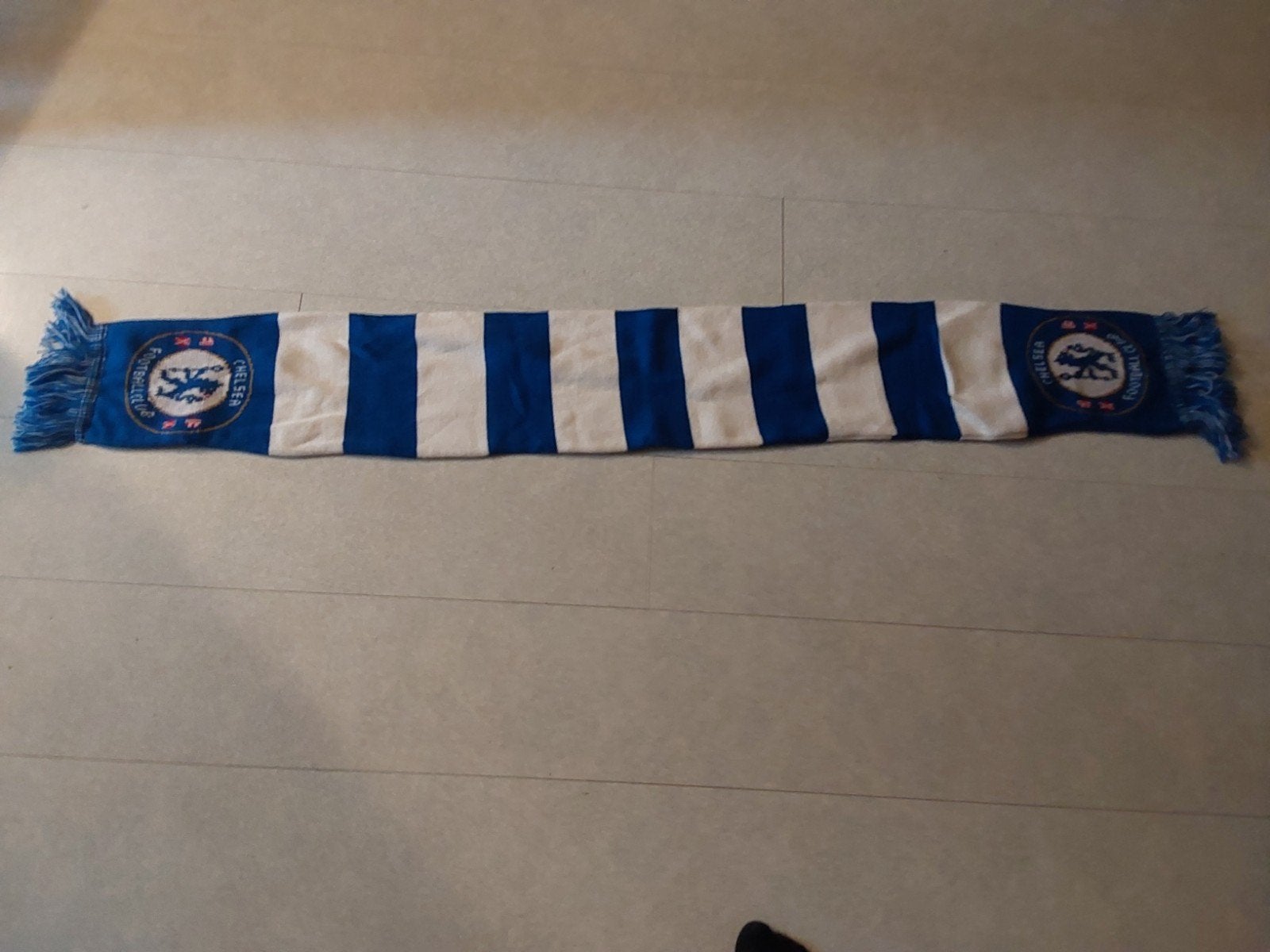 sjaaltje Chelsea Footbal Club sjaal, Ophalen of Verzenden, Zo goed als nieuw, Buitenlandse clubs, Vaantje of Sjaal