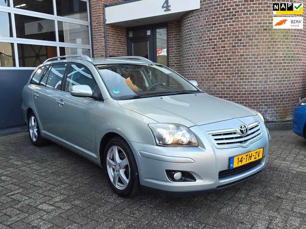 Toyota Avensis Wagon 1.8 VVTi Luna Apk |Clima |Nap, Voorwielaandrijving, 1794 cc, 4 cilinders, Handgeschakeld