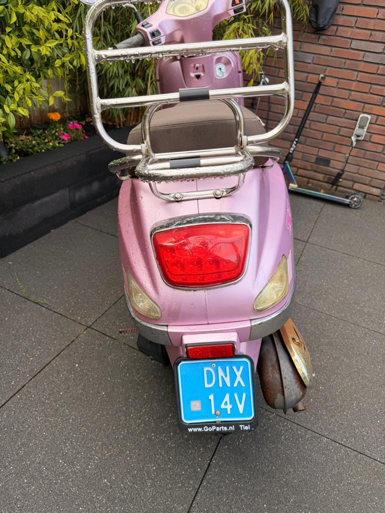 Roze  Scooter - Gebruikt merk Turbho RL 50, Ophalen, Gebruikt, Benzine, Overige merken
