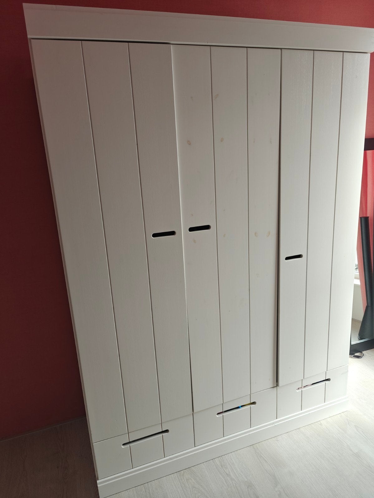 Witte kledingkast met lades en hangruimte, Gebruikt, 100 tot 150 cm, 150 tot 200 cm, Overige houtsoorten