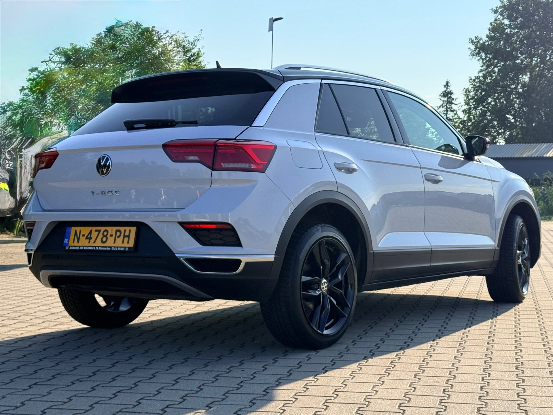 Volkswagen T-Roc 1.5 TSI DSG Style Digi Dash , afneembare tr, Stof, 4 cilinders, 150 pk, Wit