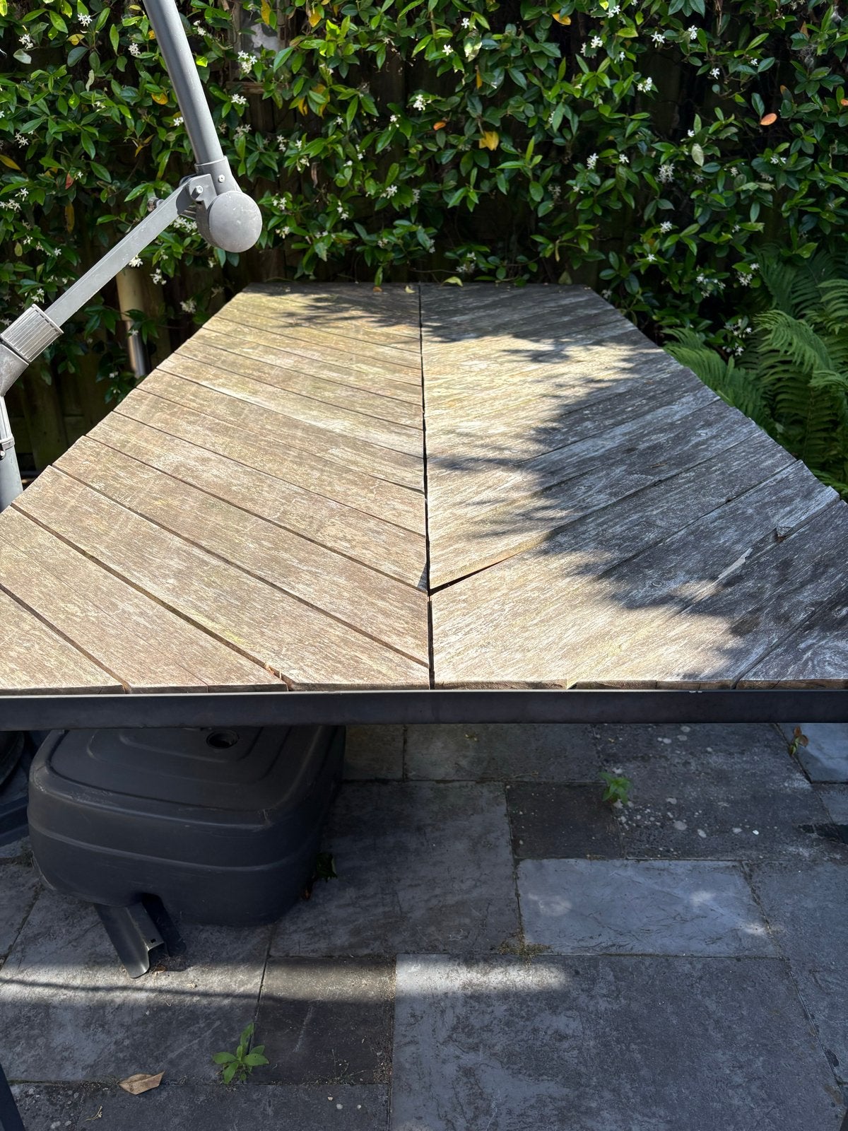 Tuintafel (210 x 100 cm) met houten blad en metalen frame, Tuin en Terras, Ophalen, Gebruikt, Rechthoekig, Hout