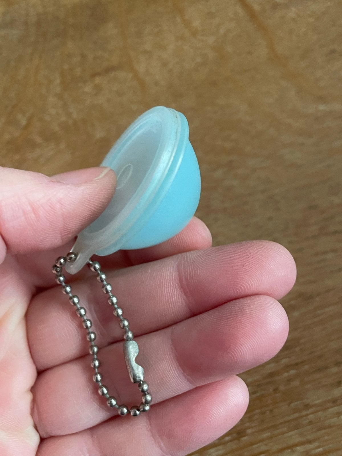 Tupperware mini bewaardoosje met sleutelhanger, Gebruikt, Bewaardoos, Blauw, Ophalen of Verzenden