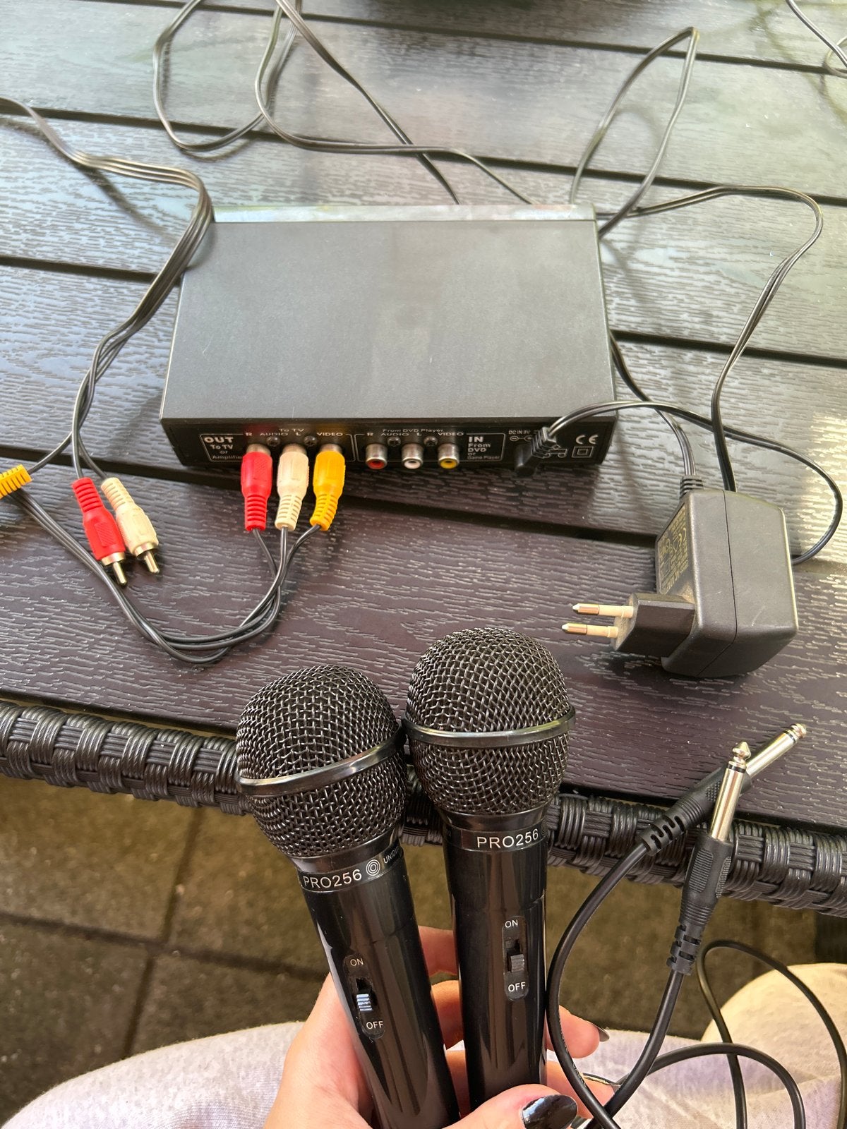 Karaoke Set met Mixer en 2 Microfoons, Ophalen, Zo goed als nieuw, Complete set