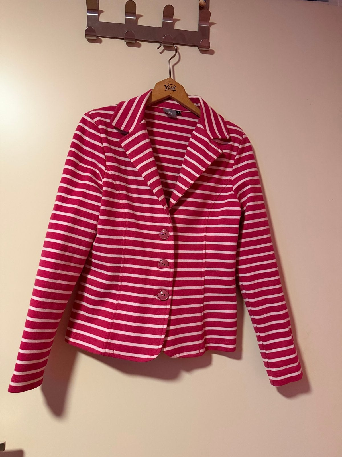 LIV Essentials gestreept jasje roze/wit maat 38, Maat 38/40 (M), Ophalen of Verzenden, Jasje, Roze