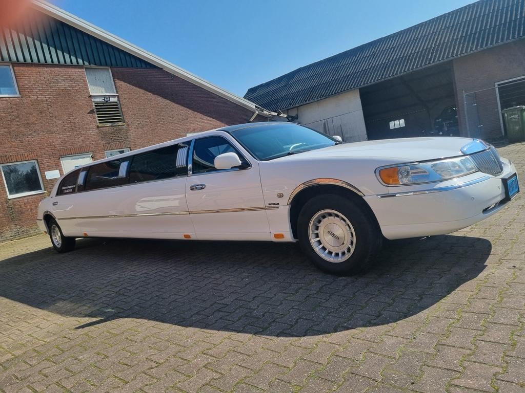 Trouw en rouwauto verhuur incl chauffeur., Diensten en Vakmensen, Verhuur | Auto en Motor, Limousine