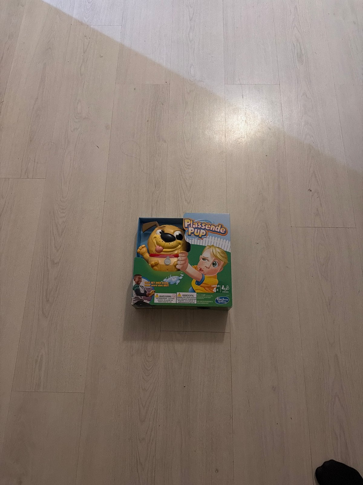 Plassende Pup - Leuk gezelschapsspel voor kinderen, Ophalen of Verzenden, Zo goed als nieuw, Jongen of Meisje