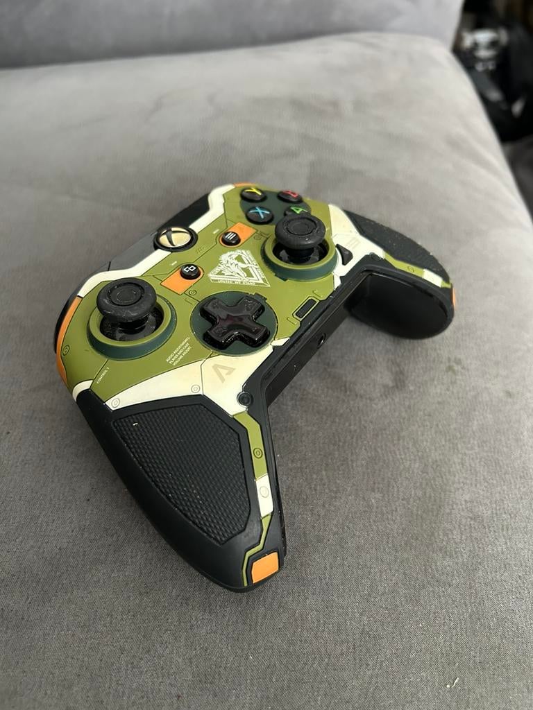 Xbox Controller: Titanfall 2 Limited Edition, Ophalen of Verzenden, Zo goed als nieuw, Controller, Xbox Original