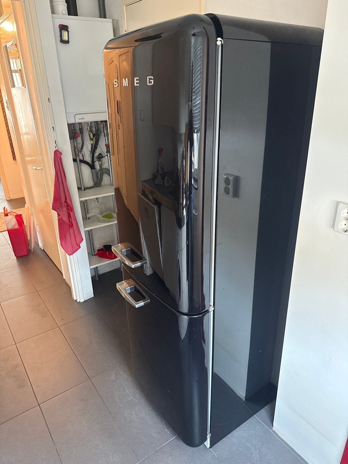Smeg FAB32NE7 Koelkast met aparte vriezer - Zwart, Witgoed en Apparatuur, Ophalen, Gebruikt, 200 liter of meer, 60 cm of meer