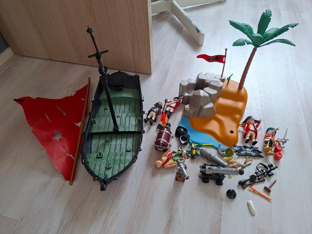 Playmobil Piratenschip en eiland, Ophalen, Zo goed als nieuw, Complete set