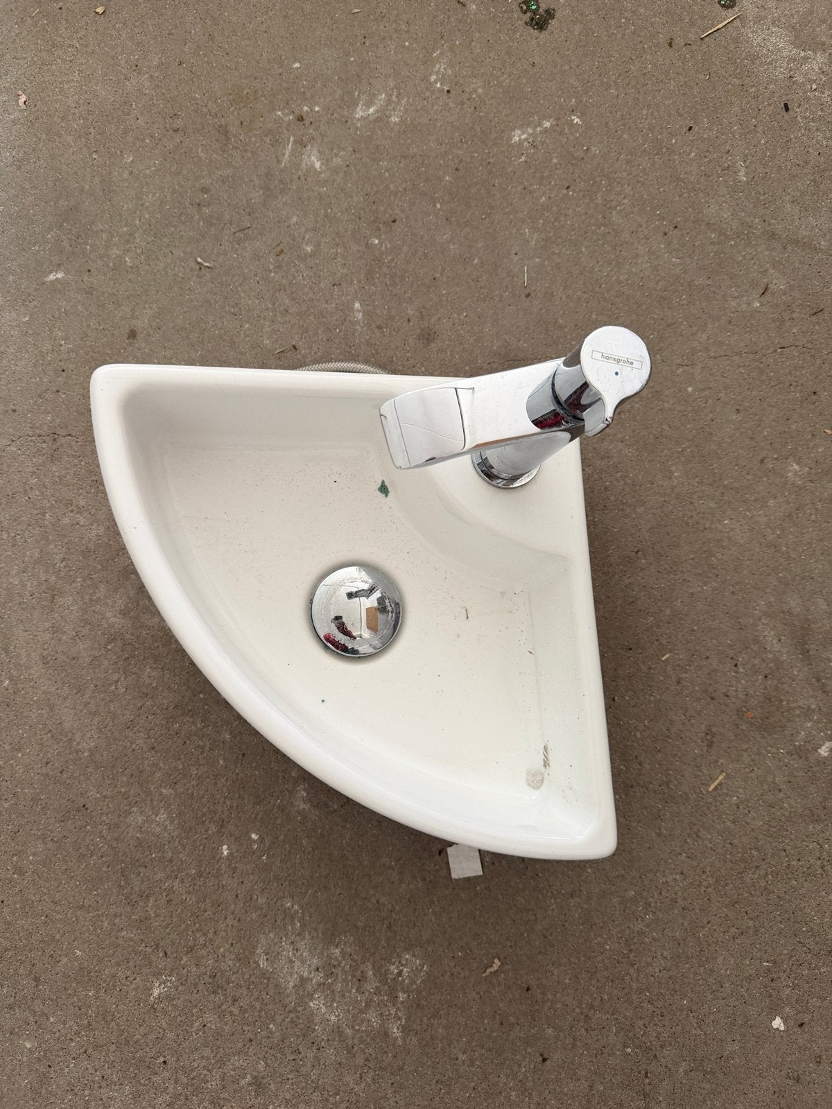 Wastafel met kraan - Hoekmodel, Doe-het-zelf en Verbouw, Ophalen, Gebruikt, Chroom, Wastafel