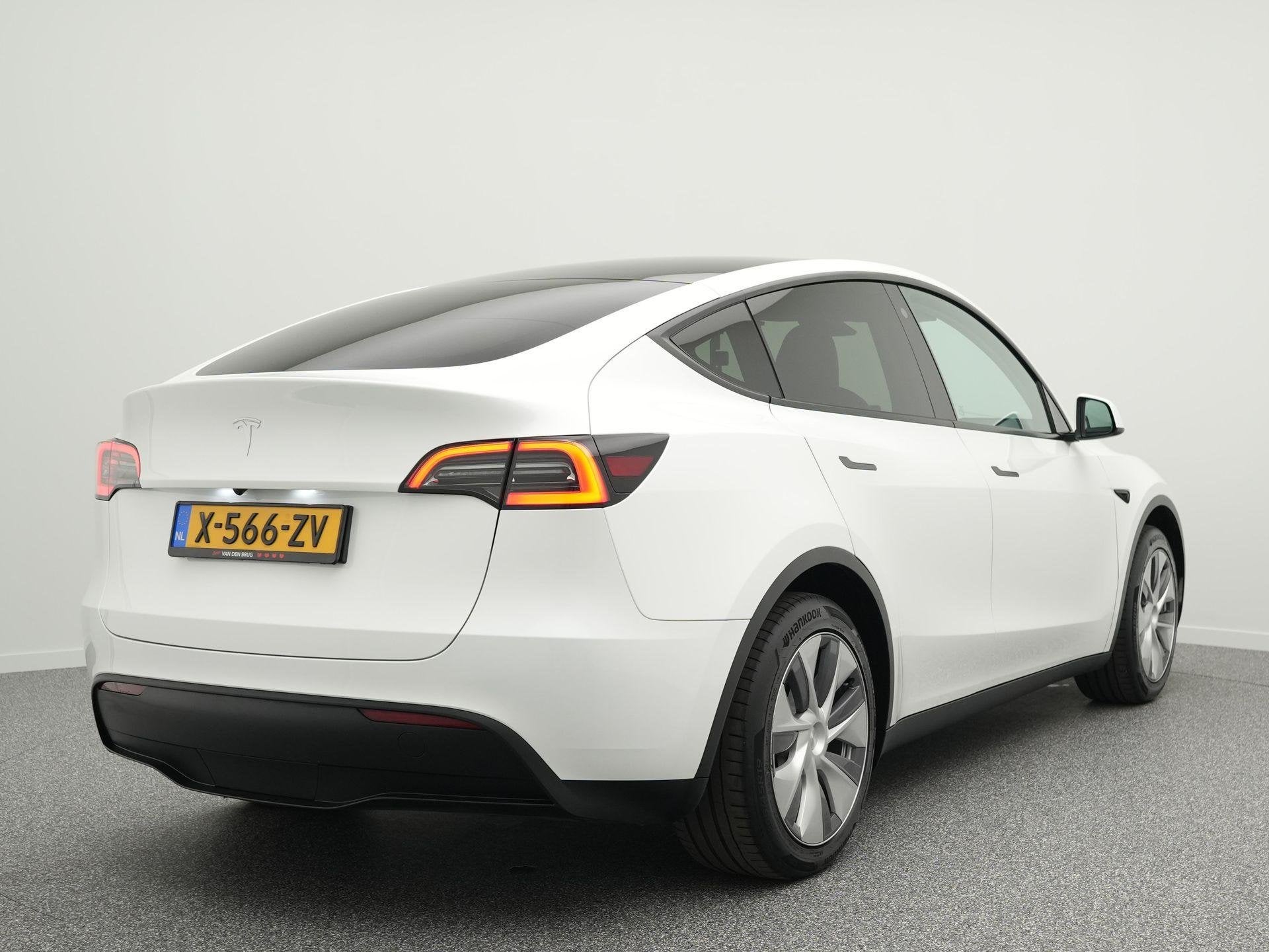 Tesla Model Y RWD 58 kWh 238 PK | LED | Elek. kofferklep | A, Automaat, 238 pk, Gebruikt, 375 min