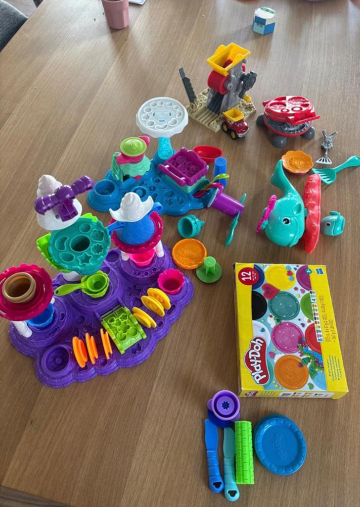 Grote set playdoh voor uren speelplezier, Kinderen en Baby's, Speelgoed | Educatief en Creatief, Gebruikt, Knutselen, Ophalen of Verzenden