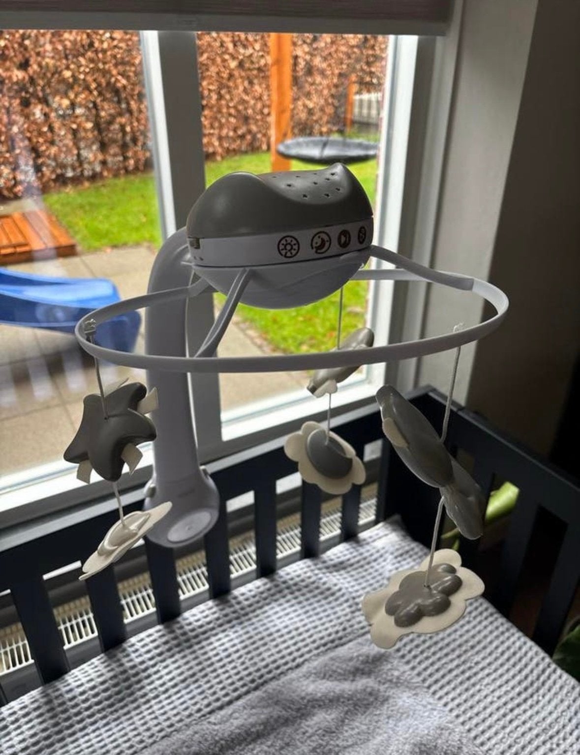 Infantino 3-in-1 Muziekmobiel & Projector, Kinderen en Baby's, Ophalen of Verzenden, Zo goed als nieuw, Mobiel, Met licht