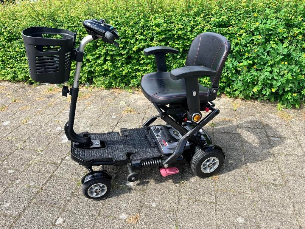 Opvouwbare Scootmobiel Bobby carbon 4 wiel, Ophalen of Verzenden, Gebruikt, Mango, 10 km/u of minder