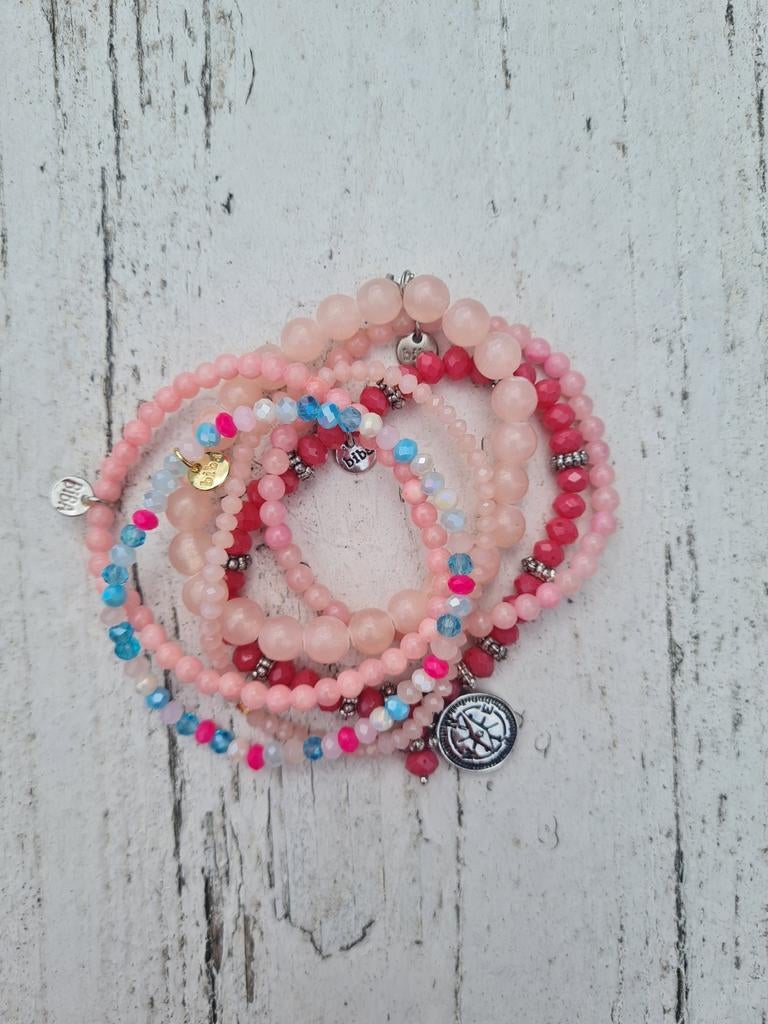 BIBA roze kralenarmbandjes 3 euro pst nieuw, Kunststof of Plastic, Nieuw, Ophalen of Verzenden, Roze