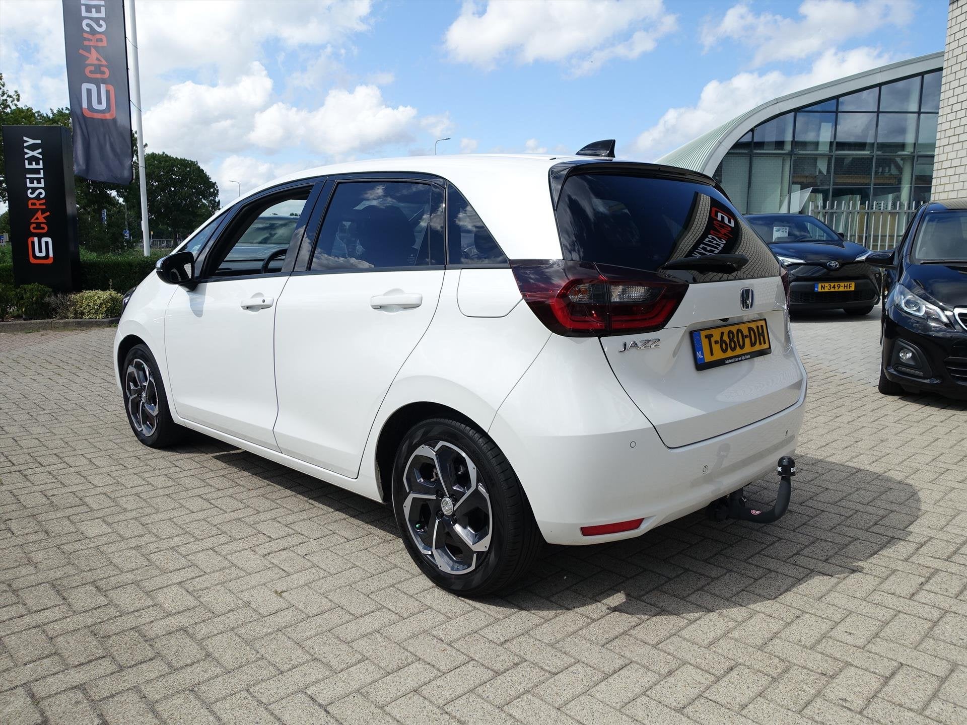 HONDA Jazz 1.5 i-MMD 109pk Hybrid CVT Executive Trekhaak, Auto's, Stof, Wit, 98 pk, Bedrijf