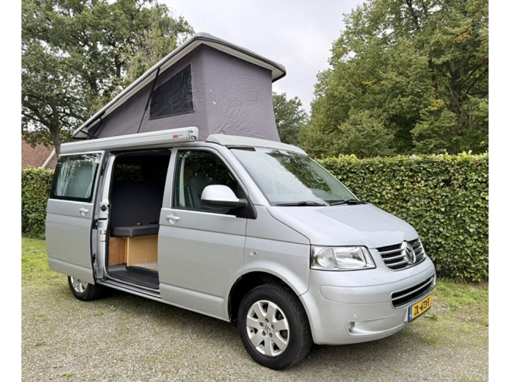 Volkswagen T5 (1063642), Chemisch toilet, Buscamper of Camperbus, Volkswagen, Particulier