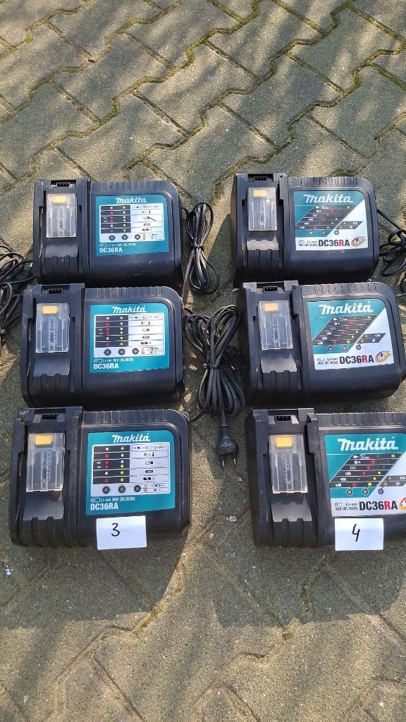 Makita accu laders laadstation lader snellader oplader, Ophalen of Verzenden, Gebruikt