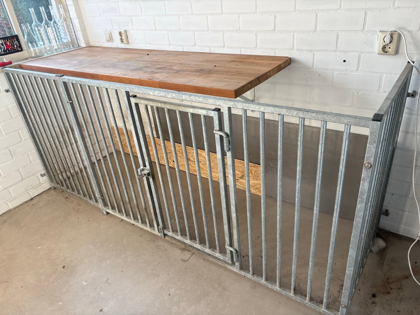Honden bench, Ophalen, Gebruikt