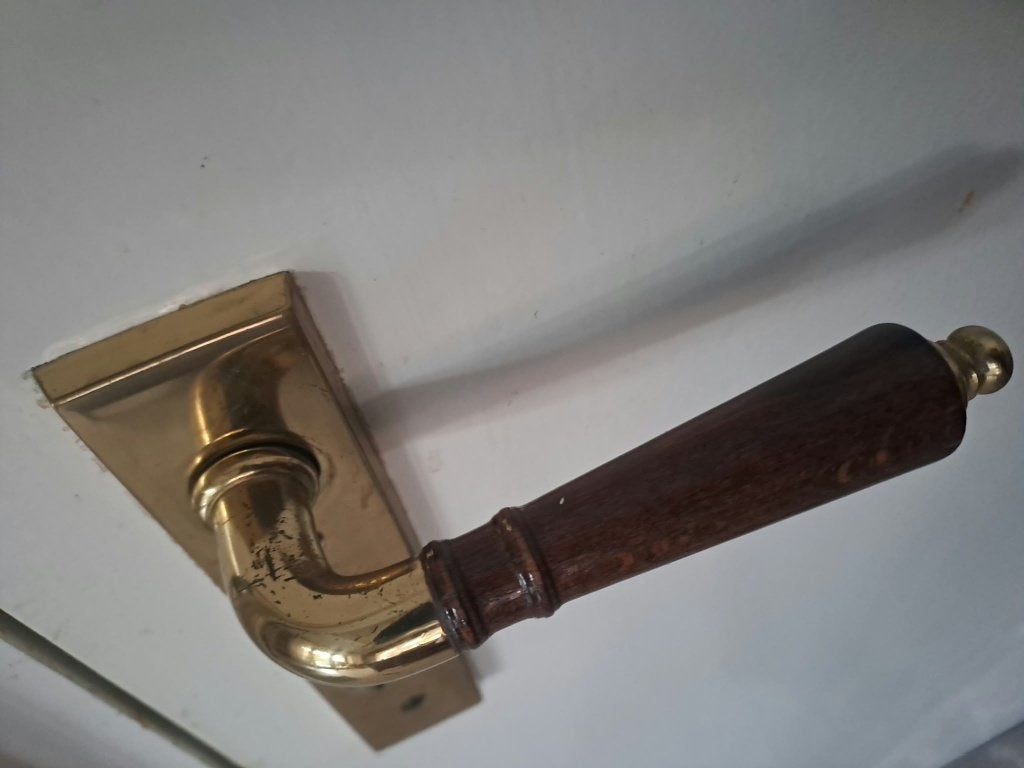 Messing deurklinken - 7 basis, 2 groot, 1 klein slot, 1 WC, Ophalen of Verzenden, Gebruikt, Koper of Messing, Klink of Kruk