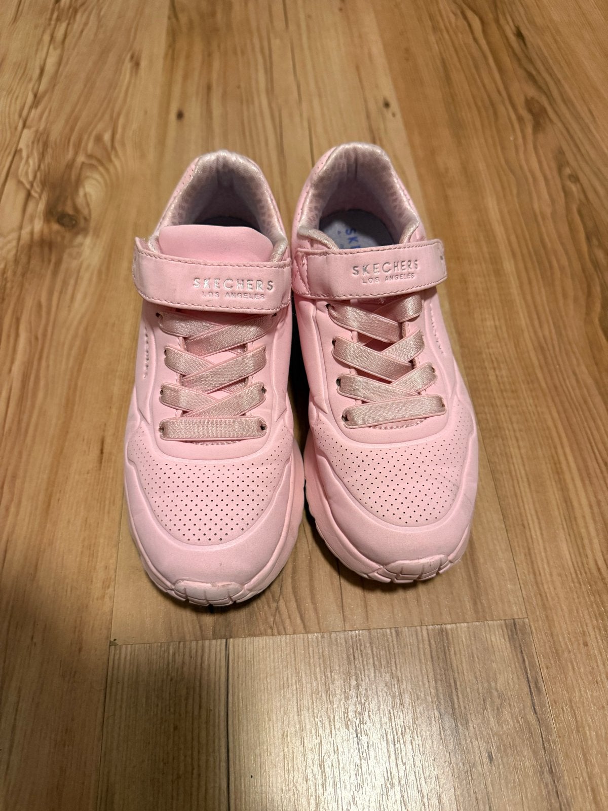 Skechers roze sneakers maat 32 voor meisjes, Ophalen, Zo goed als nieuw, Meisje, Sportschoenen
