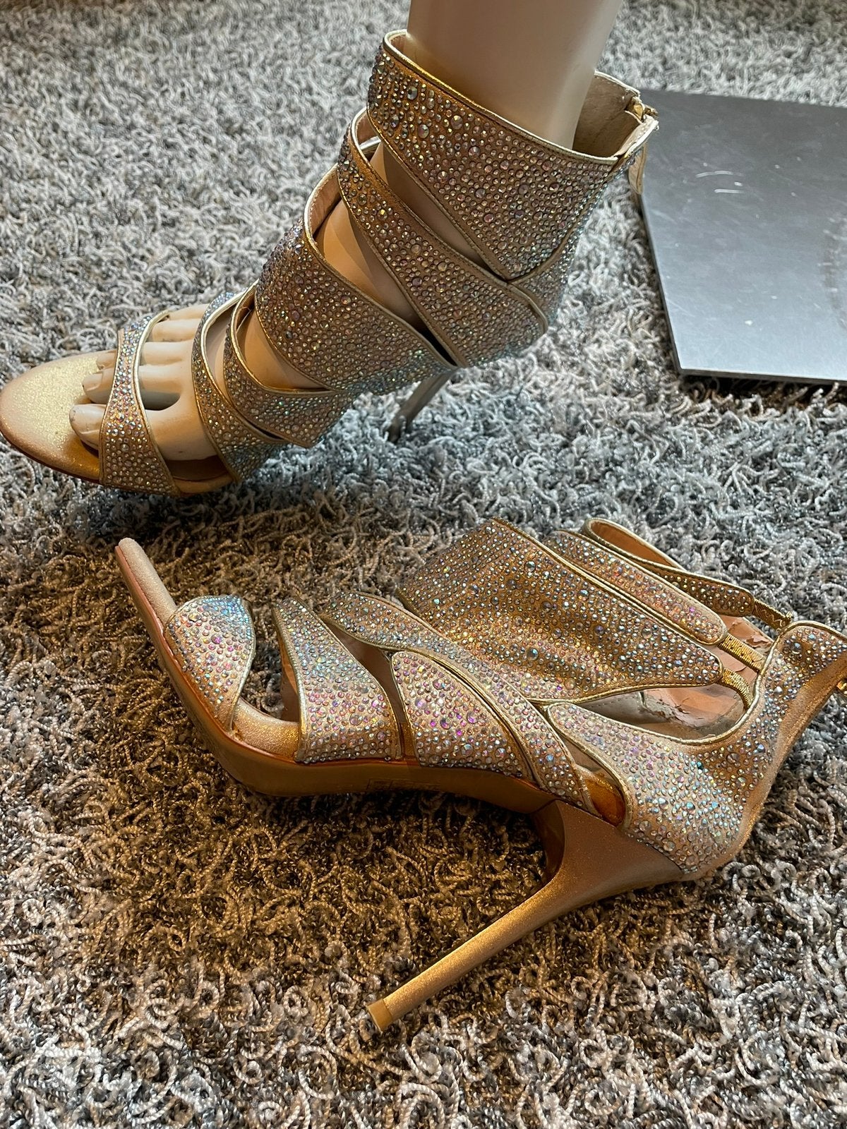 Elise sandaaltjes met steentjes maat 39, Zo goed als nieuw, Grijs, Elise, Sandalen of Muiltjes