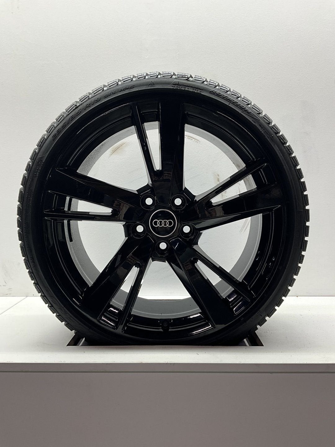 NIEUW 19’’ AUDI A3 VELGEN WINTERANDEN ORIGINEEL AUDI SPORT, 19 inch, -, -, Banden en Velgen