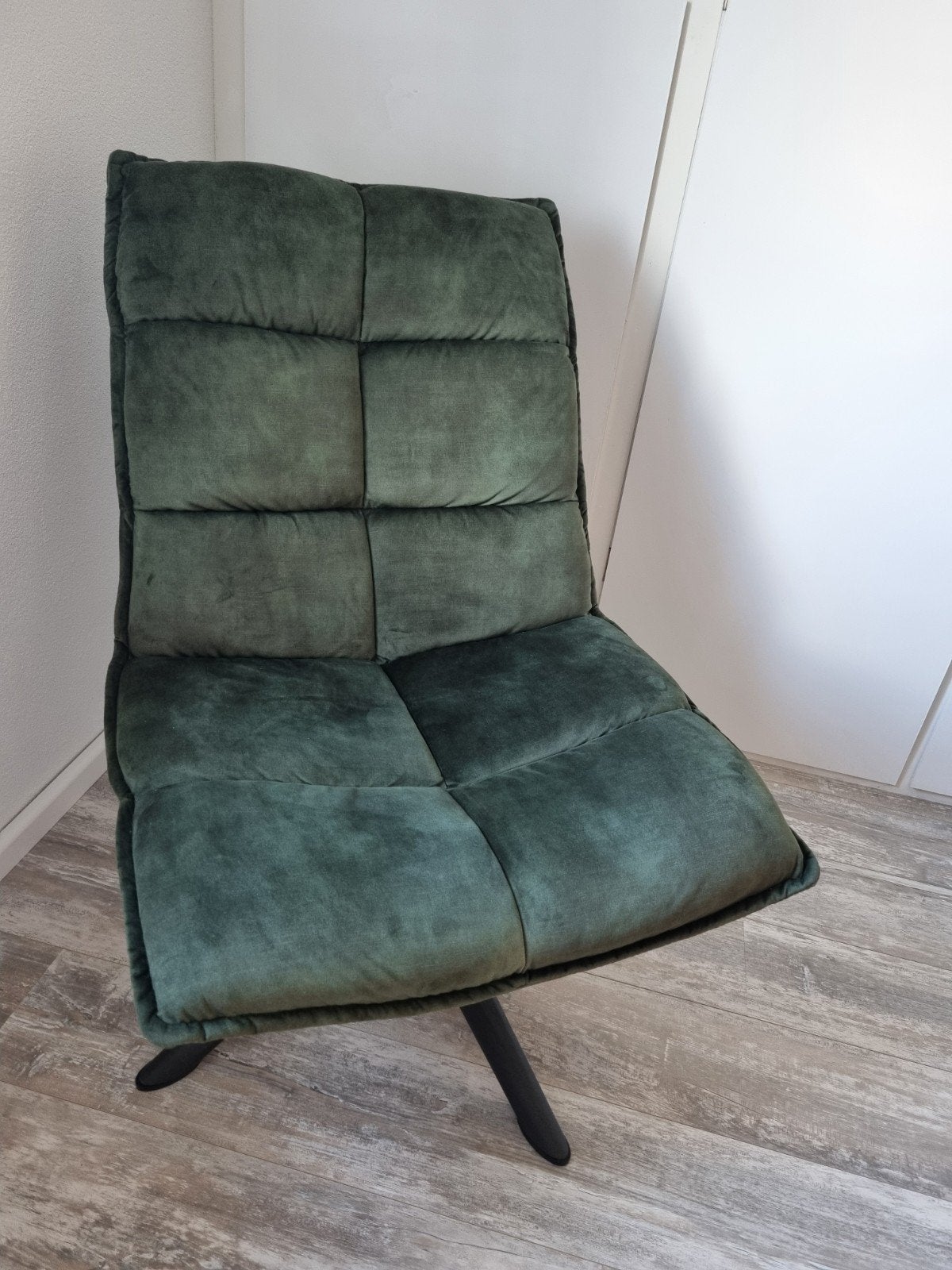 Leen Bakker draaistoel met groene velvet bekleding, Ophalen, Overige kleuren, Zo goed als nieuw, Eén