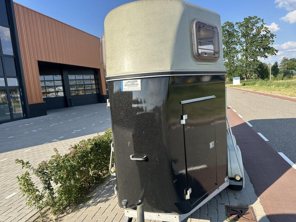 Volpolyester 2 paardstrailer zadelkamer kunststof bodem, Dieren en Toebehoren, Gebruikt, 2-paards trailer