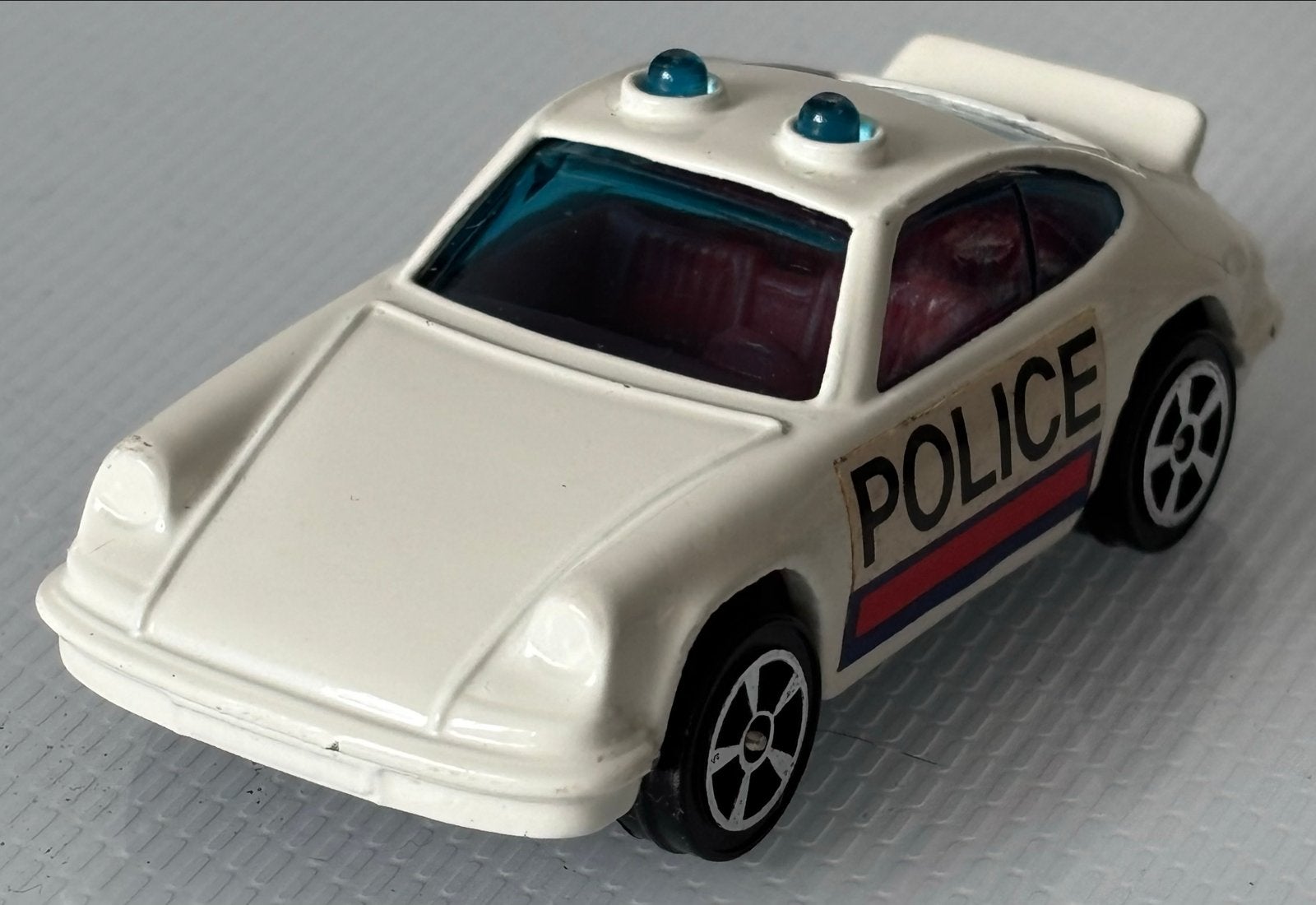 Corgi Junior Porsche Carrera Politie 1:60 - Nieuwstaat, Ophalen of Verzenden, Nieuw, Auto