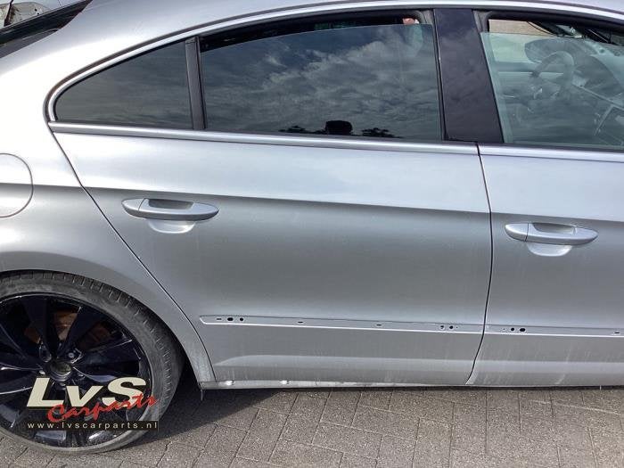 Portier 4Deurs rechts-achter van een Volkswagen Passat (LA7W, Gebruikt, -, -, Ophalen of Verzenden
