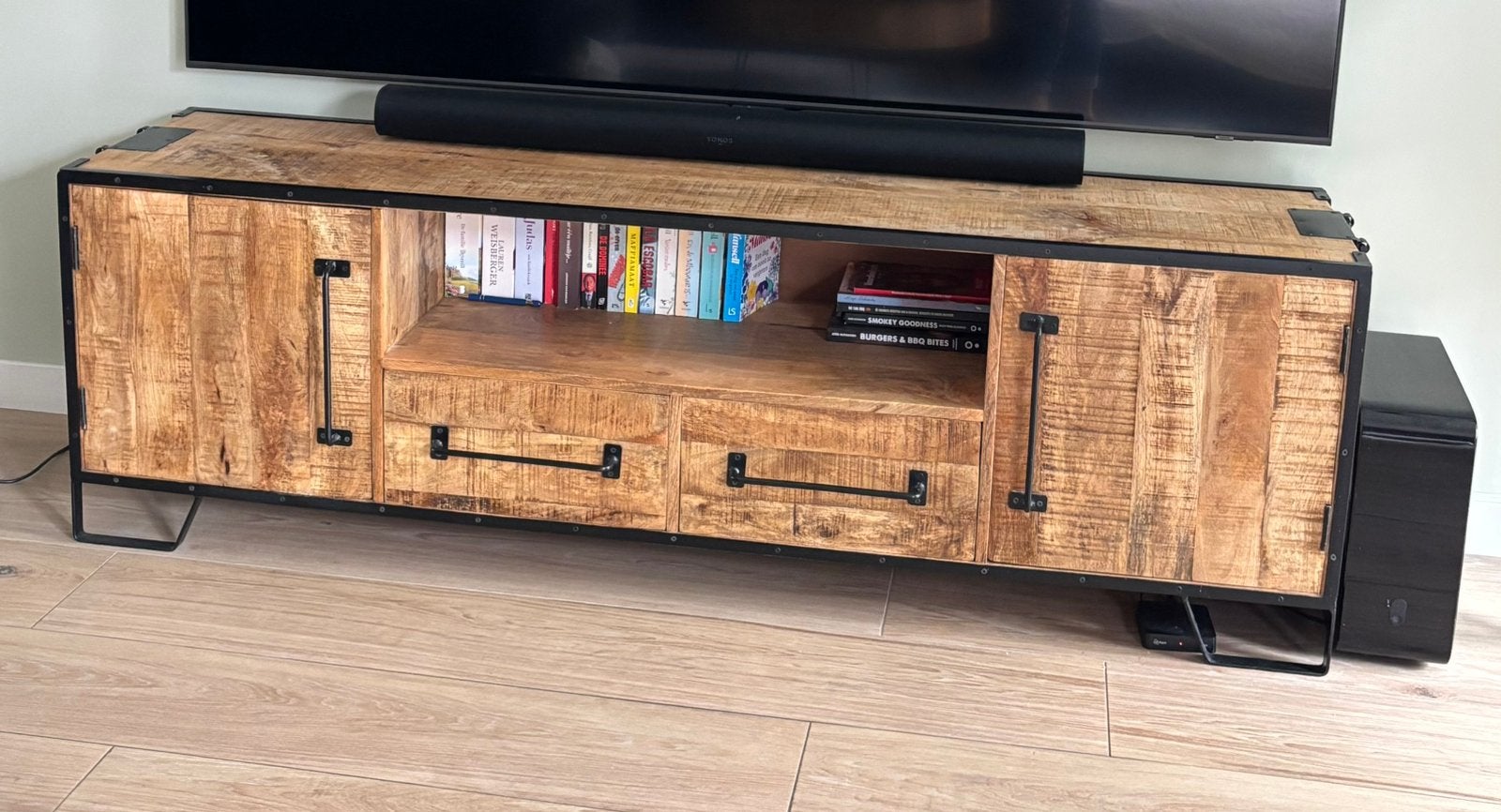 Houten tv kast, Ophalen, 150 tot 200 cm, Zo goed als nieuw, Minder dan 100 cm