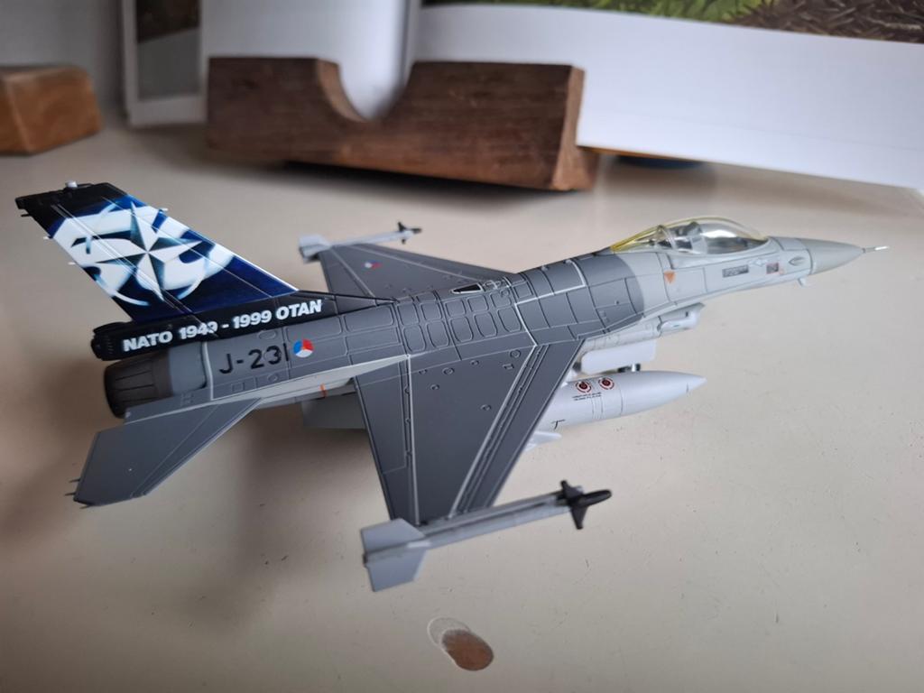 F-16 312 SQN RNLAF 1:72 diecast schaalmodel, 1:72 tot 1:144, Revell, Ophalen of Verzenden, Zo goed als nieuw