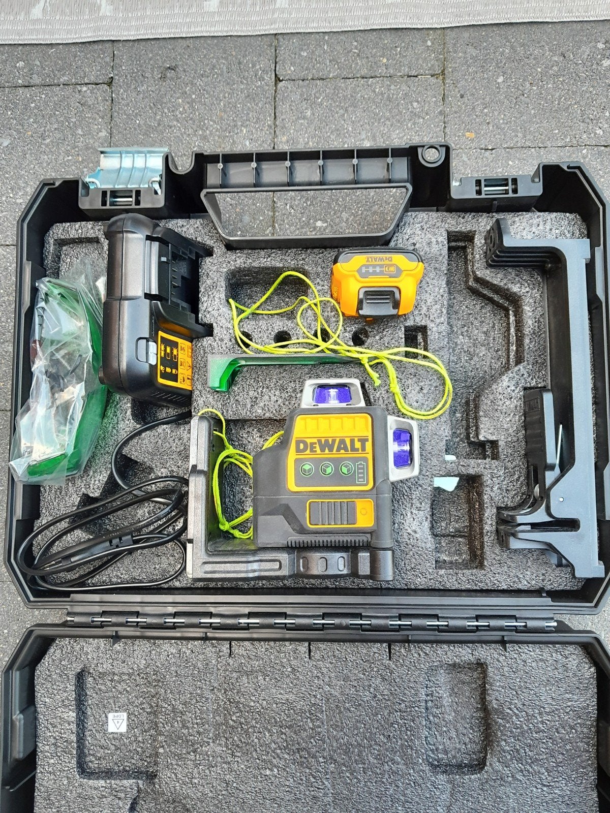 Dewalt kruislijnlaser 3 groene lijnen splinternieuw, Ophalen of Verzenden, Nieuw