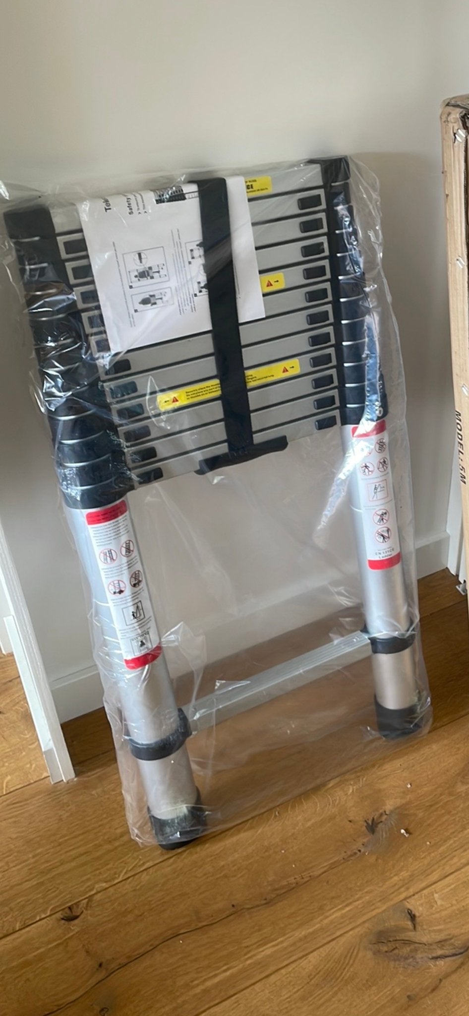 Nieuwe RVS Telescoopladder 3.8M - Opvouwbaar, Nieuw, Ophalen of Verzenden, Ladder, Opvouwbaar of Inschuifbaar