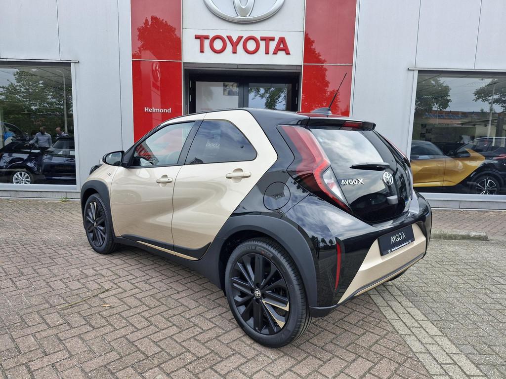 Toyota Aygo X 1.0 VVT-i MT Pulse BTW auto | Mooie uitvoering, Stof, Euro 6, Bruin, 4 stoelen