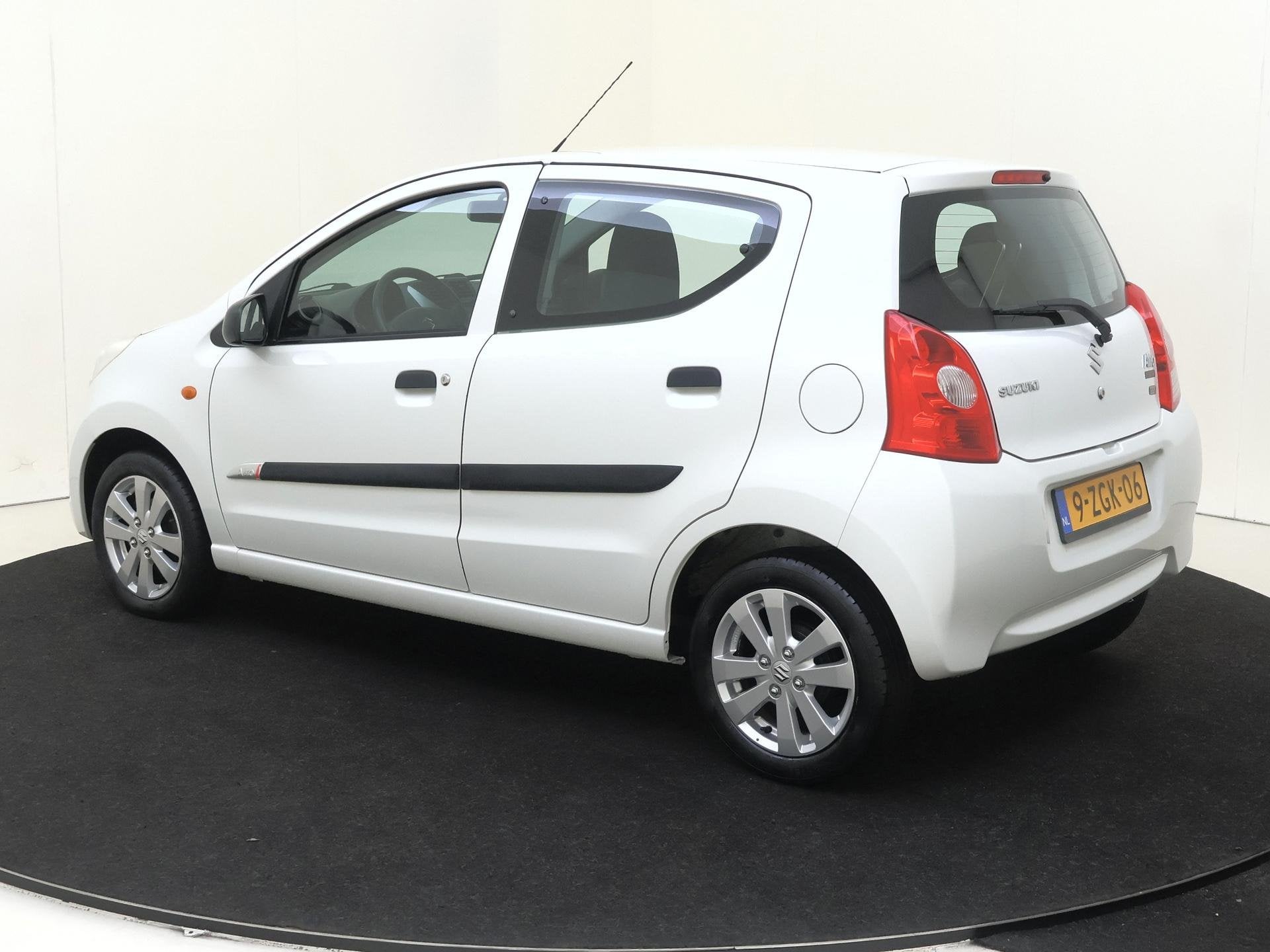 Suzuki Alto 1.0 Celebration EASSS | Aico | Velgen | Eerste e, Euro 5, Stof, Gebruikt, 200 kg
