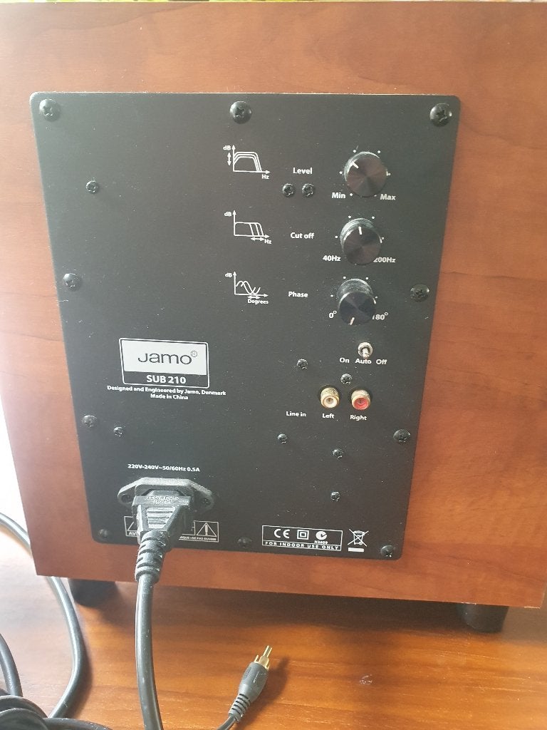 JAMO SUB210 Actieve subwoofer