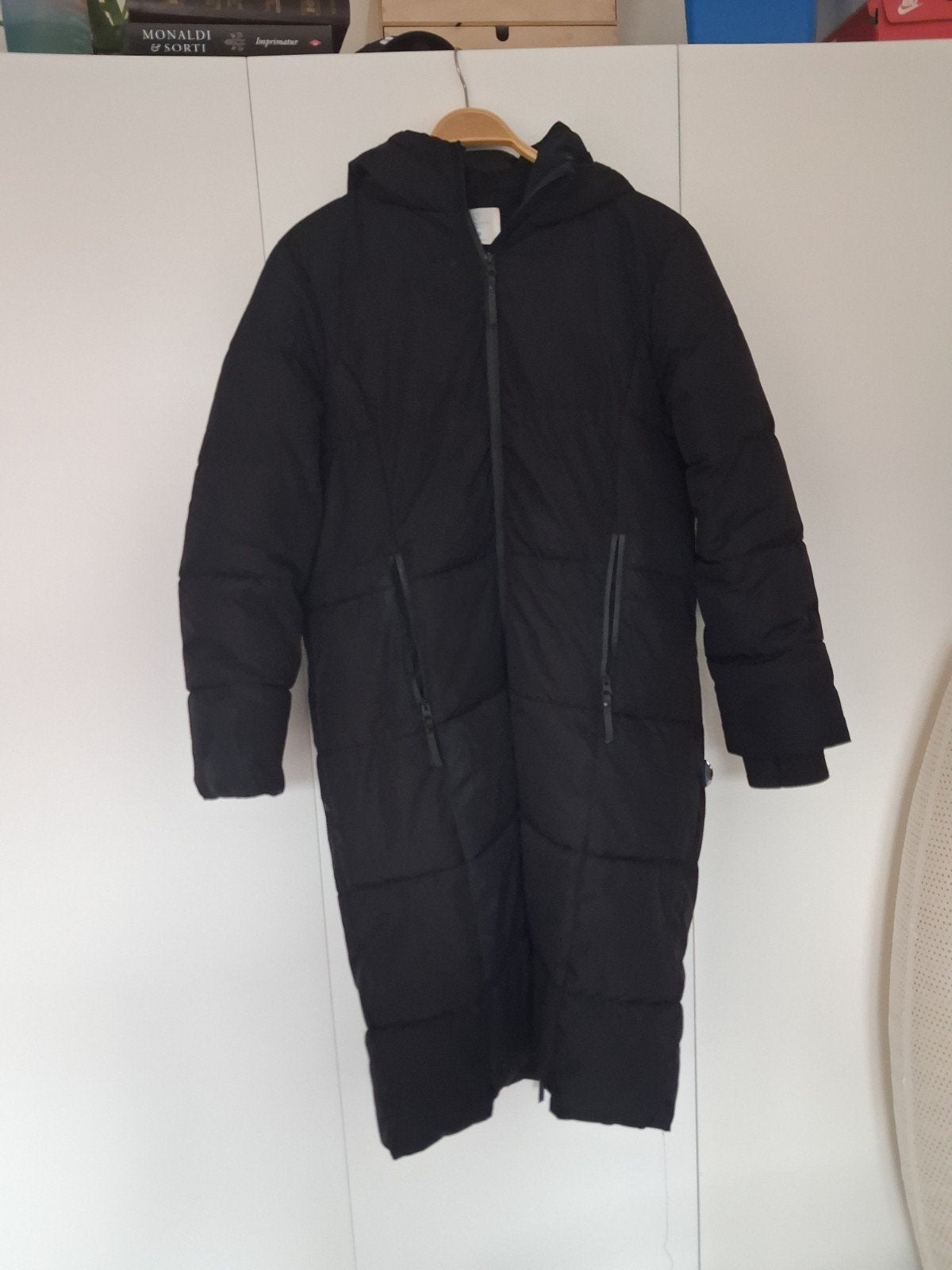 Zwarte lange Primark pufferjack (XS/S), Primark, Zwart, Ophalen of Verzenden, Zo goed als nieuw