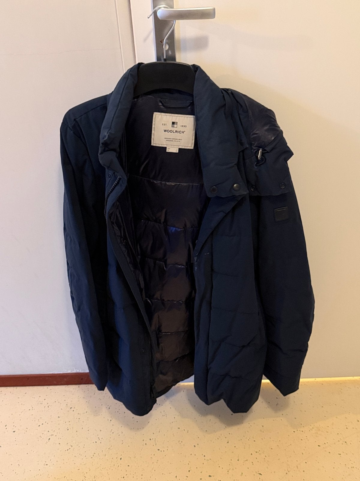 Woolrich winterjas heren - XL - Met klein gaatje, Kleding | Heren, Ophalen of Verzenden, Gedragen, Maat 56/58 (XL), Blauw