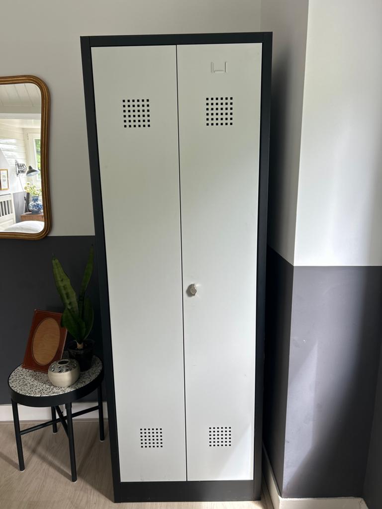 Vintage metalen locker kast - Zwart/Wit, Ophalen, Gebruikt