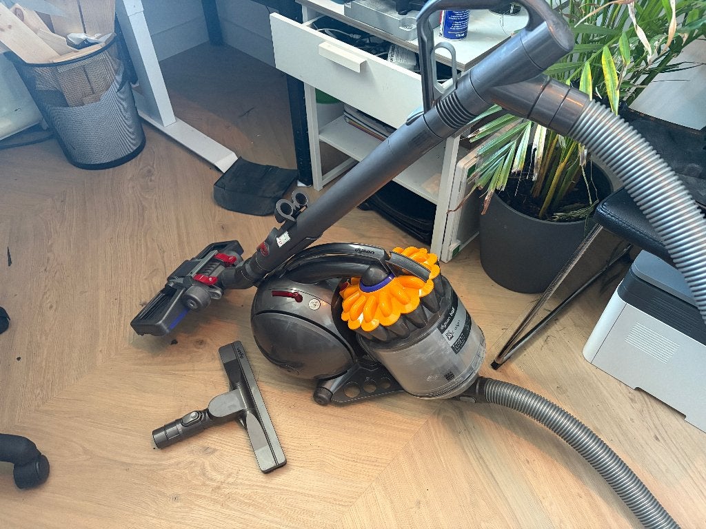 Dyson Ball DC 33 C, Gebruikt, Geschikt voor harde vloeren, Ophalen of Verzenden, Dyson