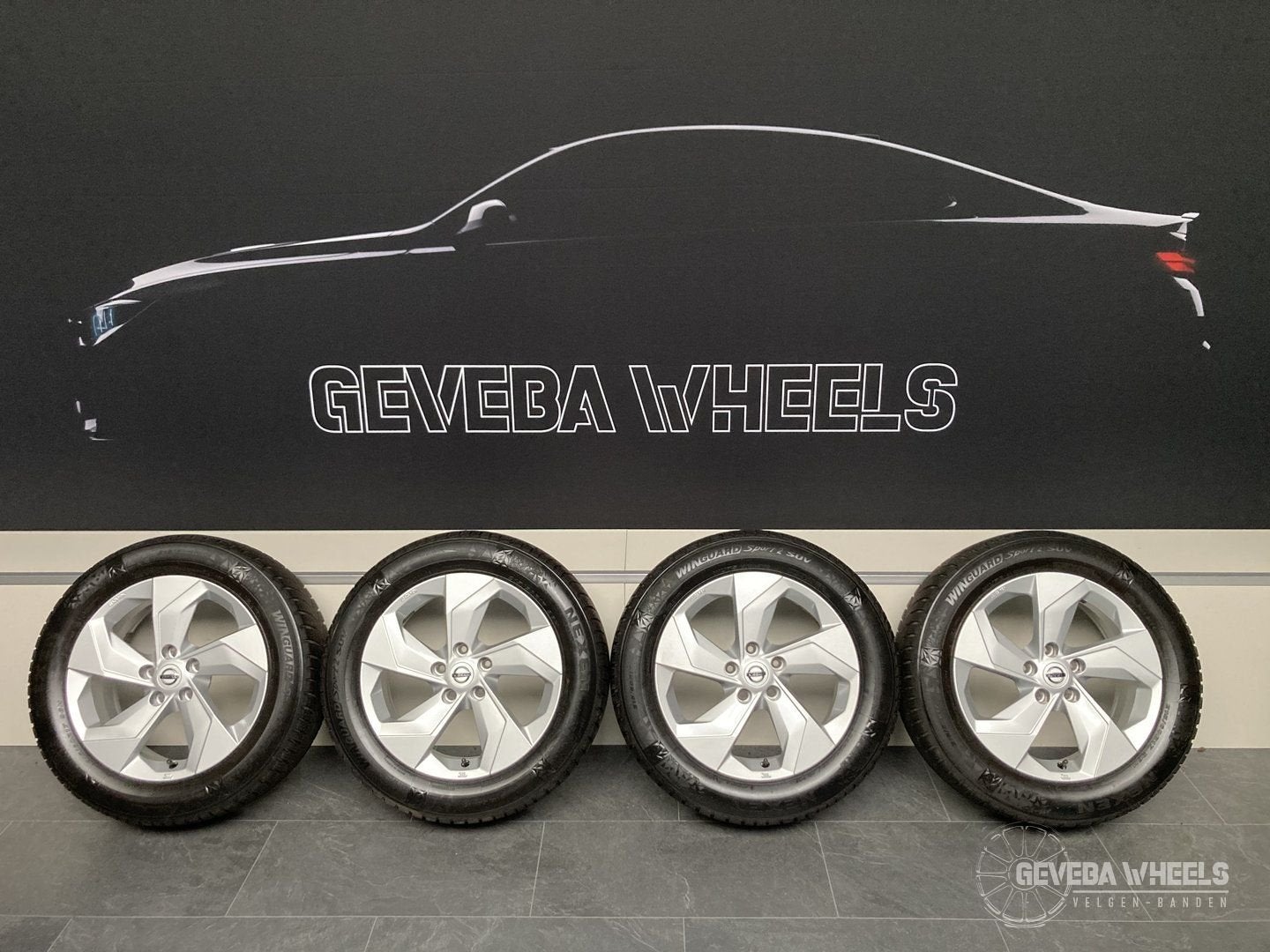 17” originele Nissan Juke F16 velgen + winterbanden 5x114.3, -, -, Banden en Velgen, 17 inch