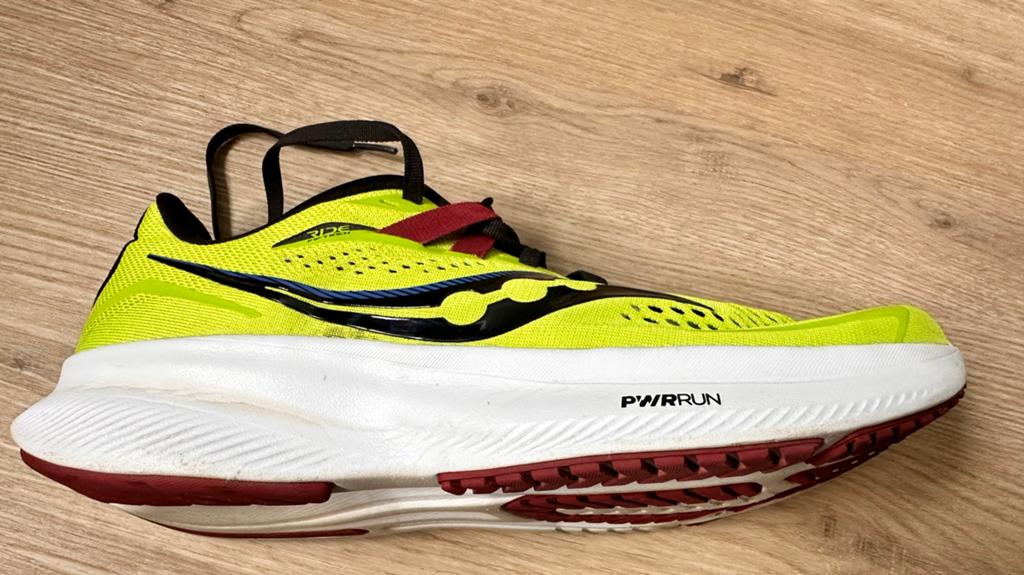 Nieuw maat 42 Saucony heerlijke hardloopschoenen sportschoen, Sport en Fitness, Loopsport en Atletiek, Ophalen of Verzenden, Zo goed als nieuw