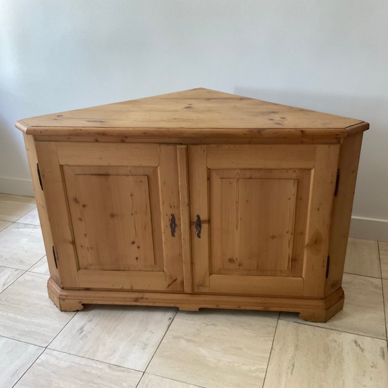 Hoekmeubel van massief hout, Antiek en Kunst, Antiek | Meubels | Kasten, Ophalen