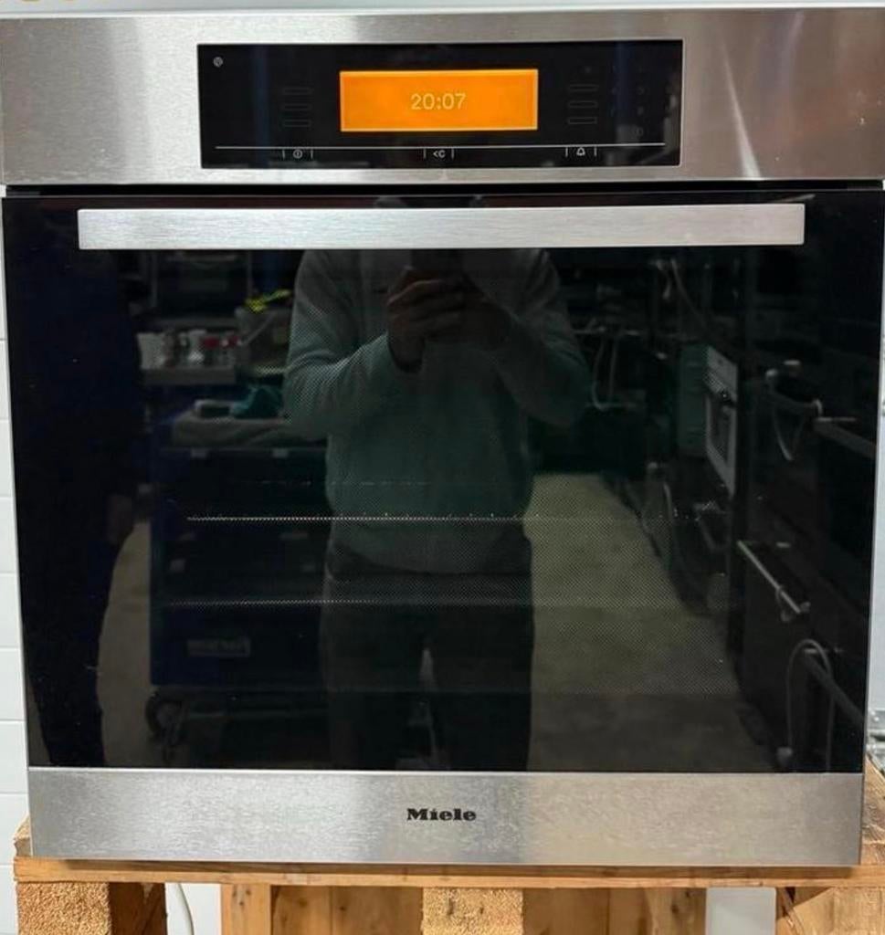 Miele Compacte Inbouw Oven - Hete Lucht & Grill, 45 tot 50 cm, Gebruikt, Hete lucht, Ophalen of Verzenden