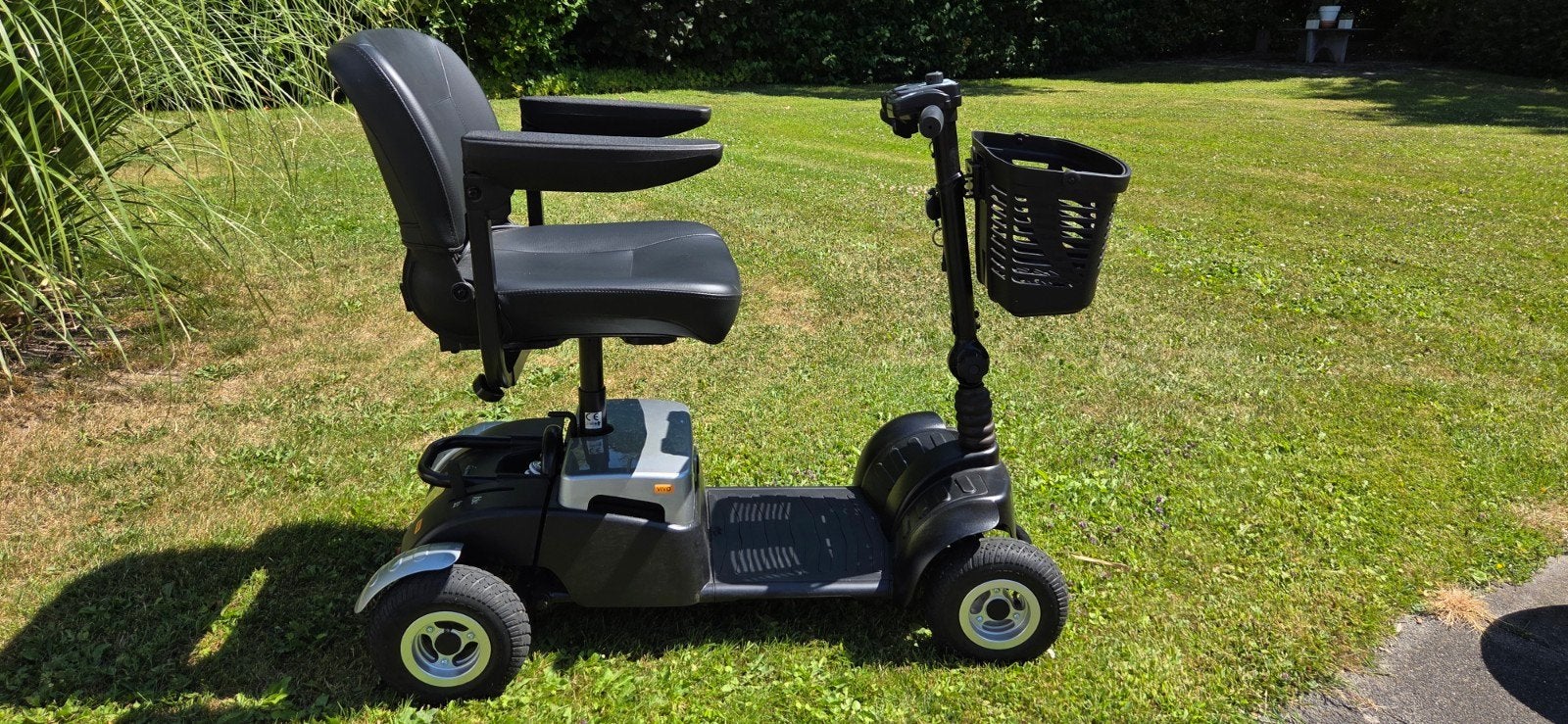 Scootmobiel Vivo als nieuw, Diversen, Brommobielen en Scootmobielen, Ophalen, Life and Mobility, 10 km/u of minder, 26 t/m 35 km